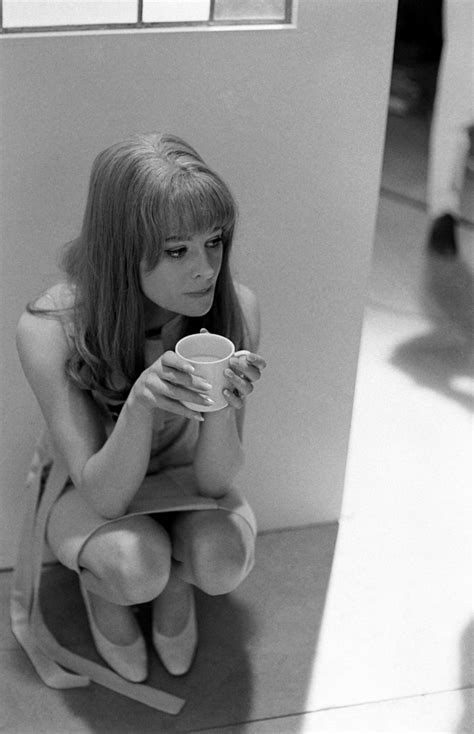 5 (US) and her dress size is 8 (US). . Julie christie nude